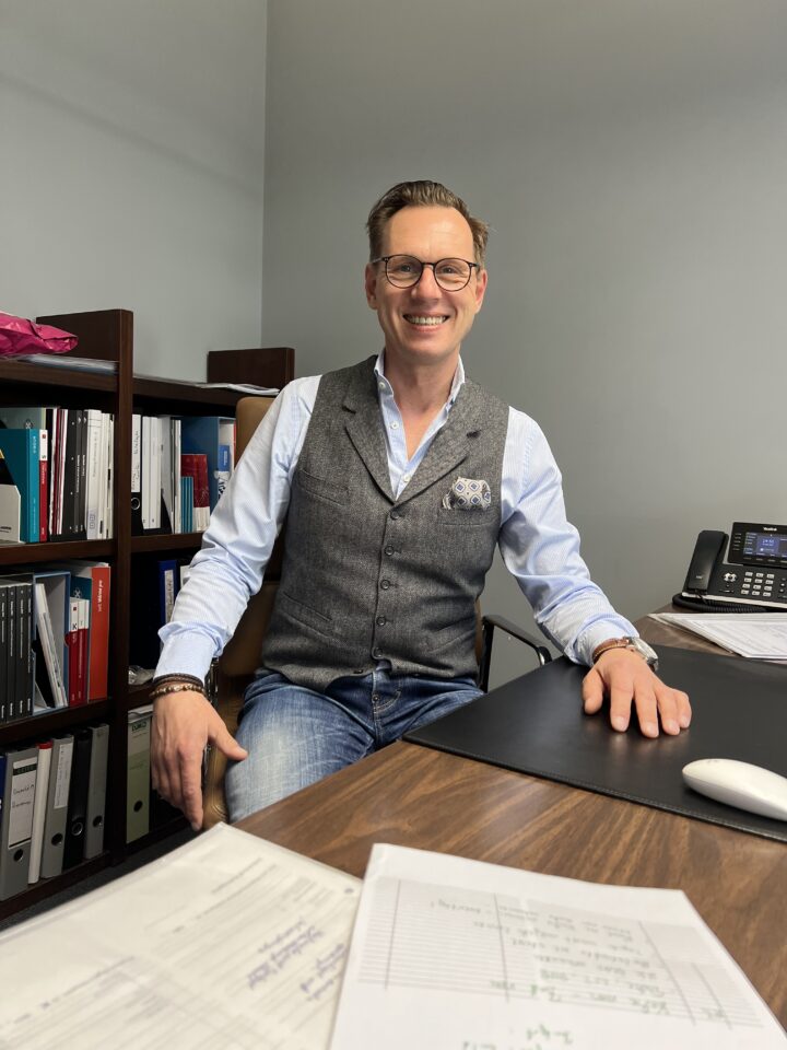 Andreas Eckert in seinem Büro