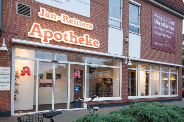Außenansicht der Jan-Reiners-Apotheke