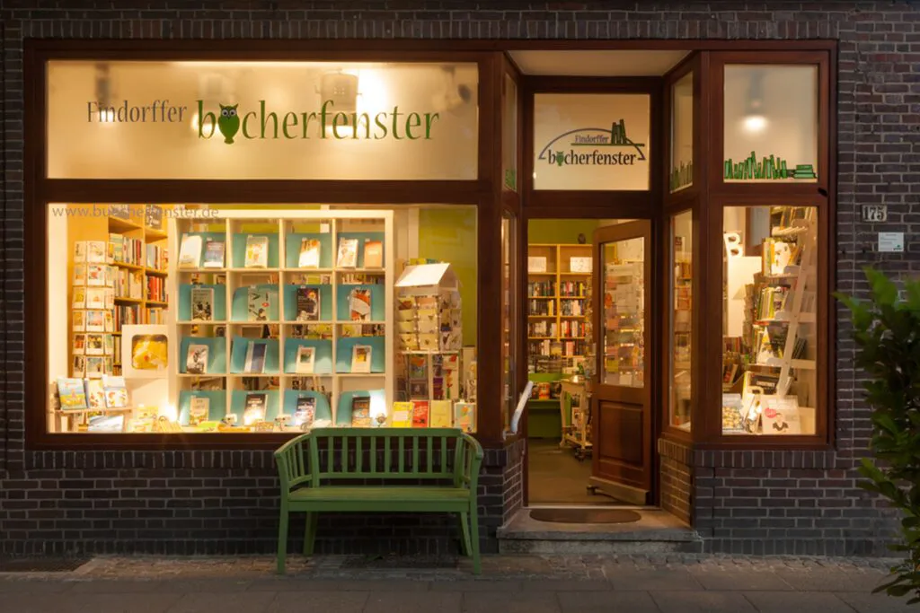 Außenansicht des Findorffer Bücherfensters in der Hemmstraße